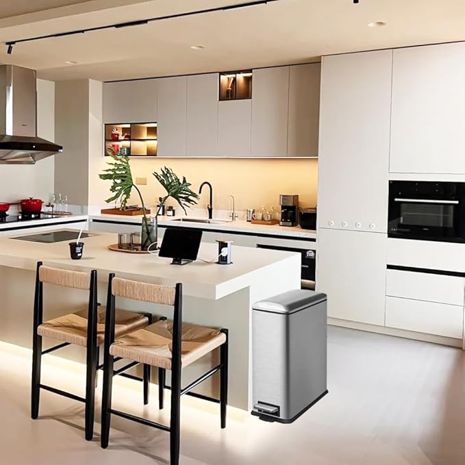 8 Gallon Trash Can, Stainless Steel Kitchen Trash Can with Removal Inner Bucket and Soft-Close Lid, Step on Trash can 30 Liters, Durable Metal Garbage Can for Home, Bathroom, Office