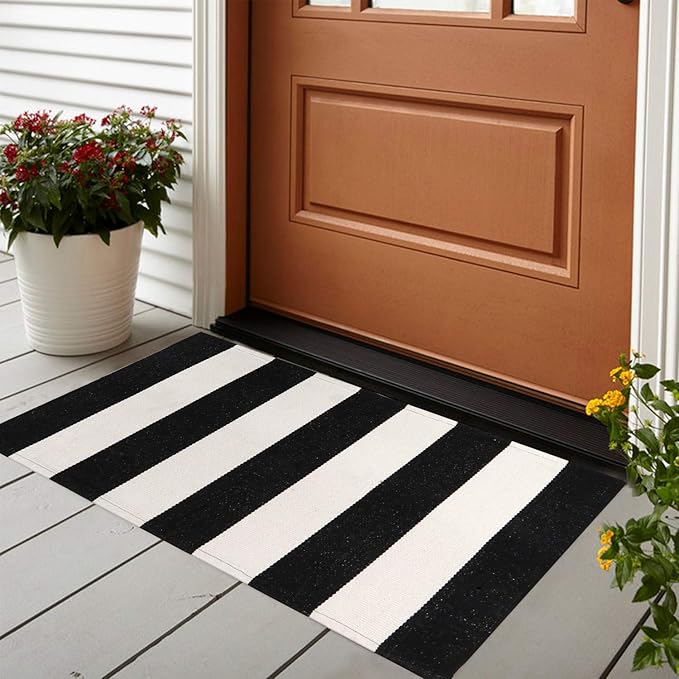 Black and White Striped Outdoor Rug 24"x 35", Washable Christmas Front Door Mat, Cotton Woven Farmhouse Front Porch Rug, Layered Door Mats Outdoor for Entryway Kitchen