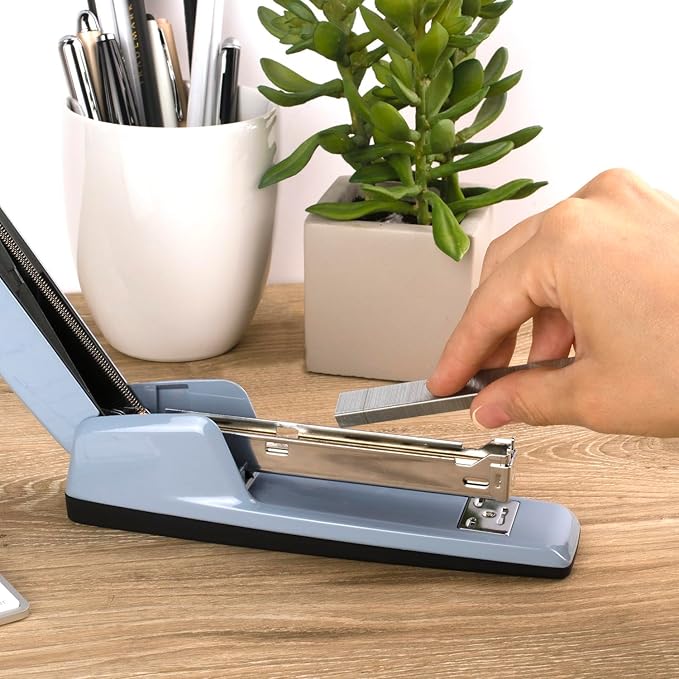 Swingline Stapler, 30 Sheet Capacity, 747 Business Stapler, Jam Free, Metal, Sky Blue (74722)