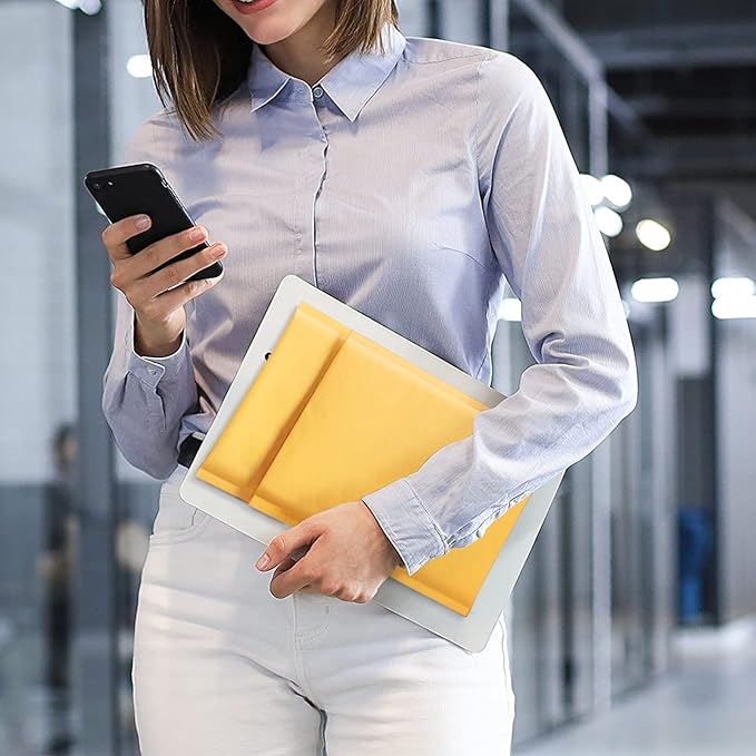 Fuxury Kraft Bubble Mailer 7.25x12 Inch 25 Pack,CD DVD Mailers,Strong Adhesion Padded Envelopes,Self Seal Bubble Envelope, Waterproof Cushioned Shipping Packaging for Small Business