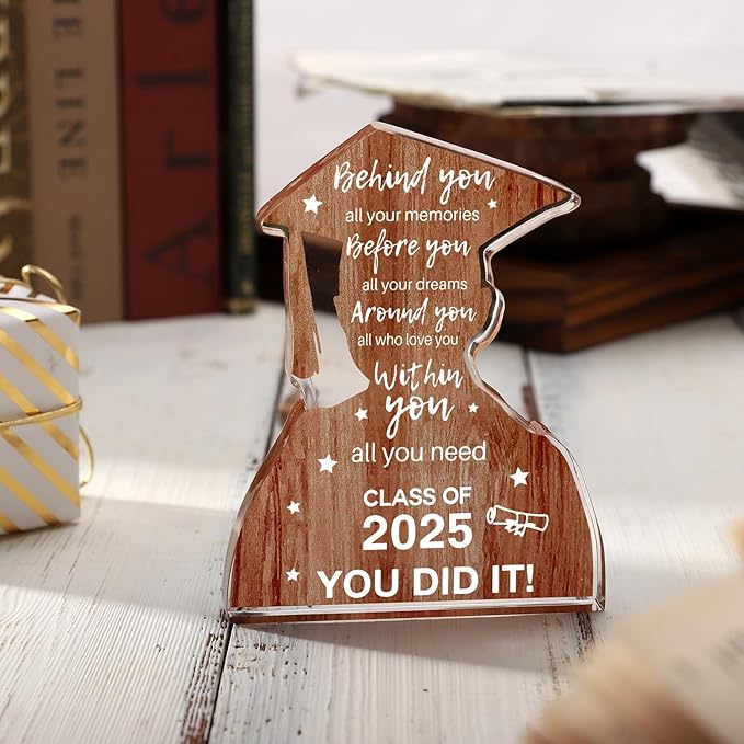 2025 Graduation Gifts for Him Class Of 2025 College Graduation Decoration, Inspirational Positive Congratulations Graduation Quote Behind You All Your Memories Card Wood-Like Acrylic Plaque Desk Decor