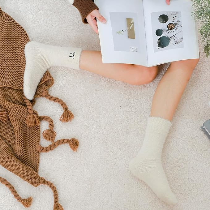 5 Pairs Fuzzy Soft Cozy Comfortable Socks for Women, Casual Sleep Comfy Socks, Perfect Warm Winter Gifts for Women