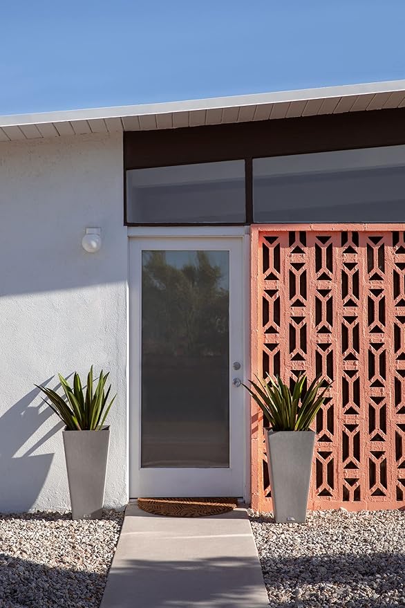 Veradek V-Resin Indoor/Outdoor Taper Planter (30 inch, Grey)