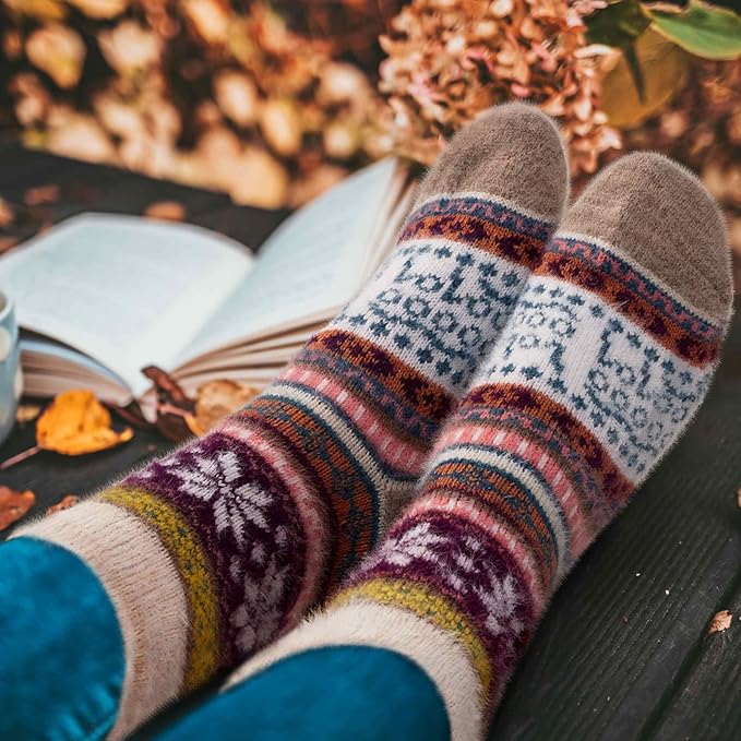 5 Pairs Fuzzy Soft Cozy Comfortable Socks for Women, Casual Sleep Comfy Socks, Perfect Warm Winter Gifts for Women