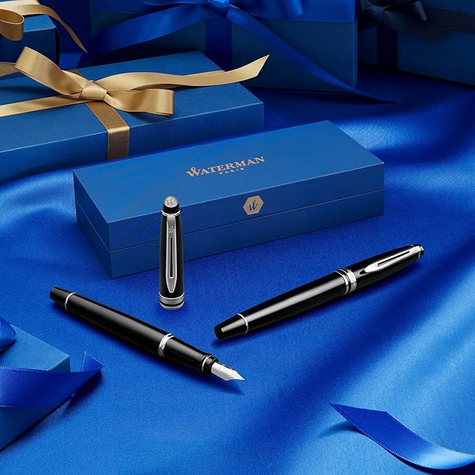 Waterman Expert Fountain Pen, Gloss Black with 23k Gold Trim, Fine Nib, Luxury Fountain Pen in Gift Box, Fountain Pen for Writing