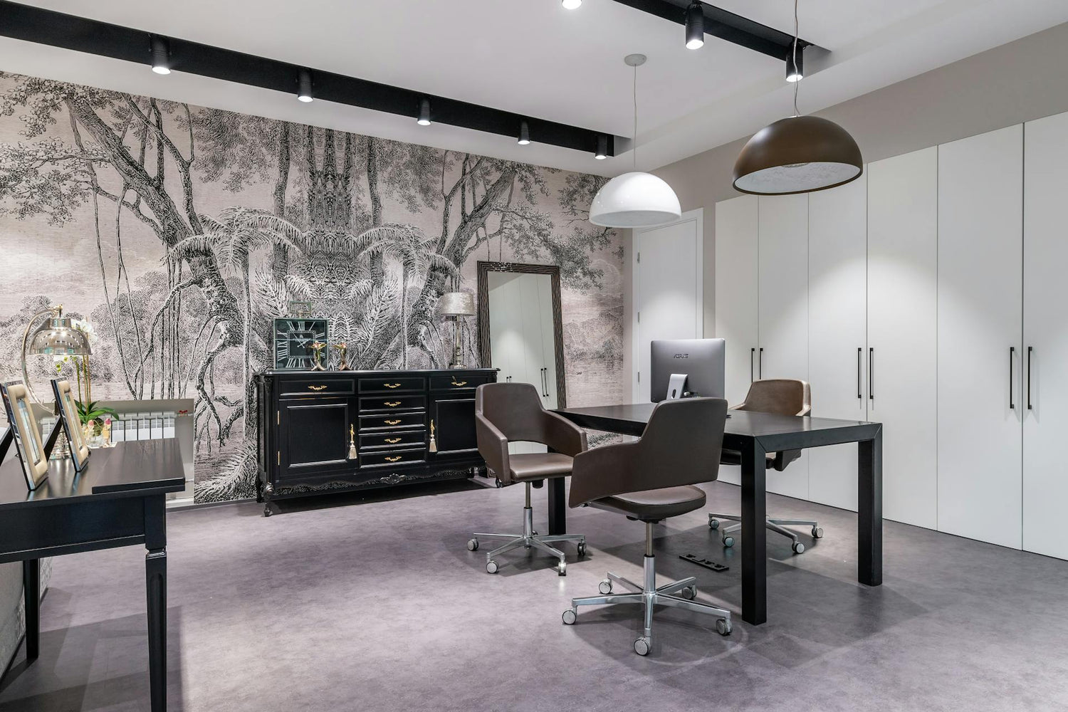 Office Décor & Lighting