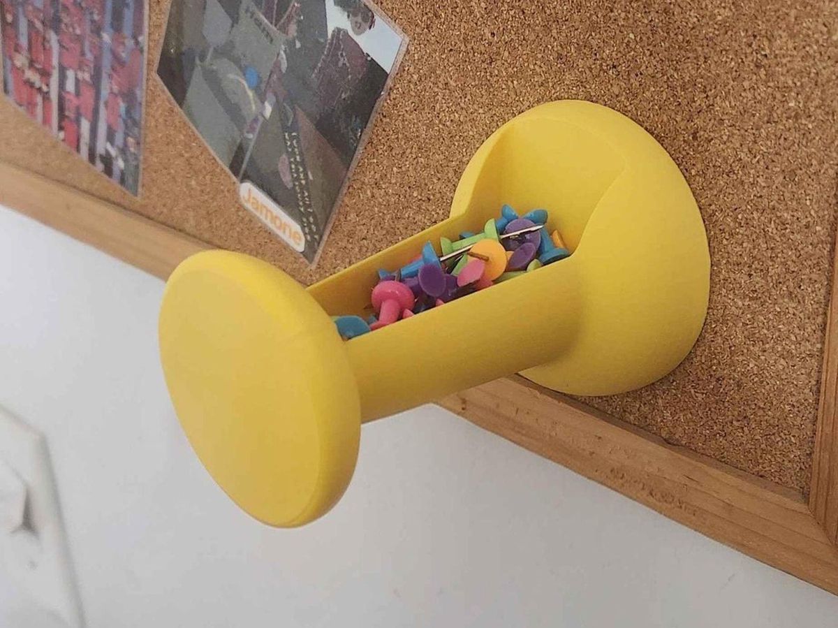 Push Pins & Thumbtacks