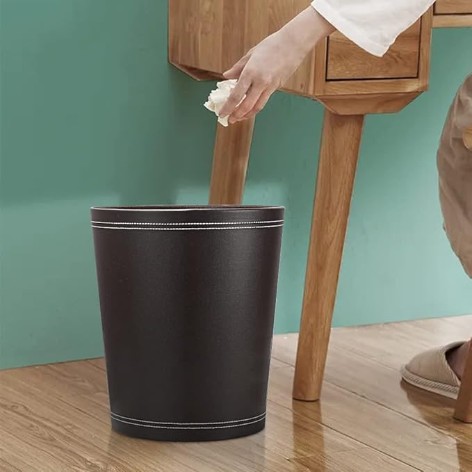 KINGFOM Classic Pu Leather Trash Can Wastebasket, Garbage Container Can for Bathrooms, Powder Rooms, Kitchens, Home, Office and and High Class Hotel Round Brown
