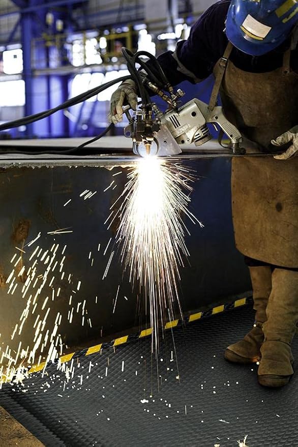 American Floor Mats Hog Heaven Premium 7/8" Black & Yellow Border 5' x 6' Nitrile Backed Anti-Fatigue Comfort Mat