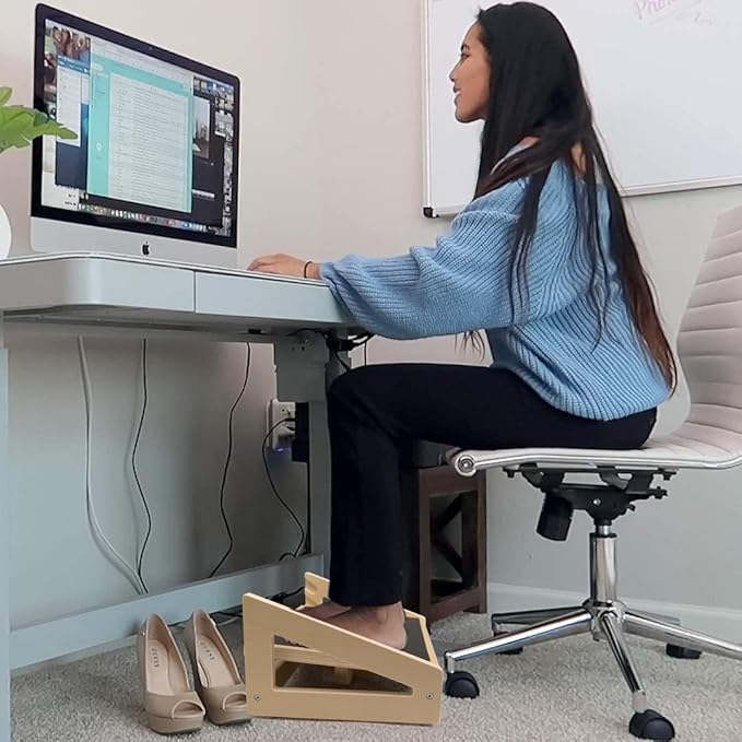 WOOD CITY Under Desk Footrest, 3 Heights Adjustable Foot Rest with Silicone Surface, 3 in 1 Non-Slip Foot Stool Improve Posture, Reduce Fatigue & Pain， Ideal for Home/Office/Gaming (Natural)