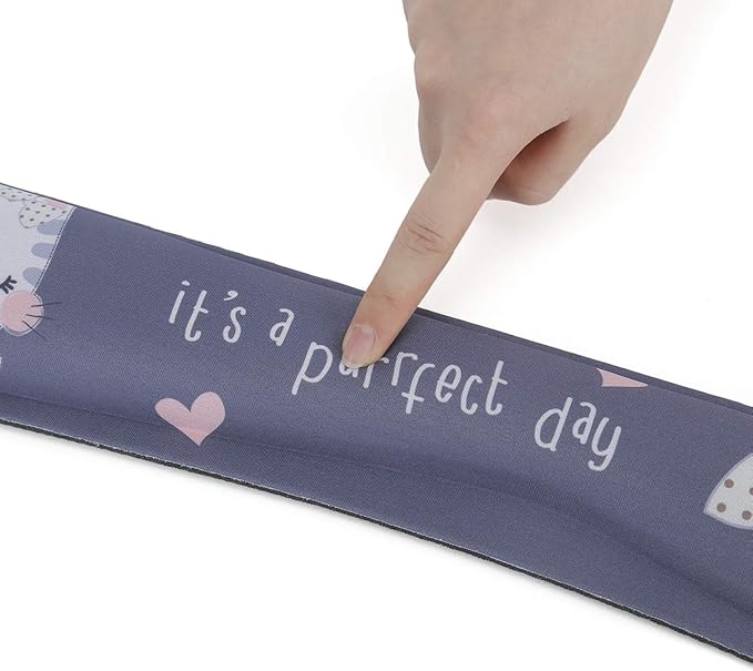 RICHEN Keyboard Wrist Rest and Mouse Pad with Wrist Support, Memory Foam Set for Computer/Laptop/Mac,Gaming and Office, Sturdy & Comfortable & Lightweight for Easy Typing & Pain Relief (Cute Cat)