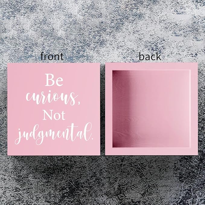 mmiishe Inspirational Wooden Box Sign Decorative Motivational Be Curious Not Judgmental Wood Box Sign Home Bedroom Office Decor Rustic Farmhouse Square Desk Decor Sign for Shelf Pink