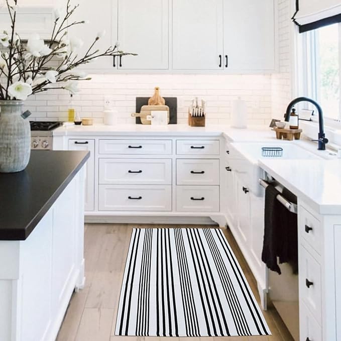 Black and White Striped Outdoor Rug Front Porch Rug 27.5"x43" Cotton Hand-Woven Welcome Mats Layered Door Mats for Front Porch/Entryway/Laundry Room/Bedroom/Outdoor