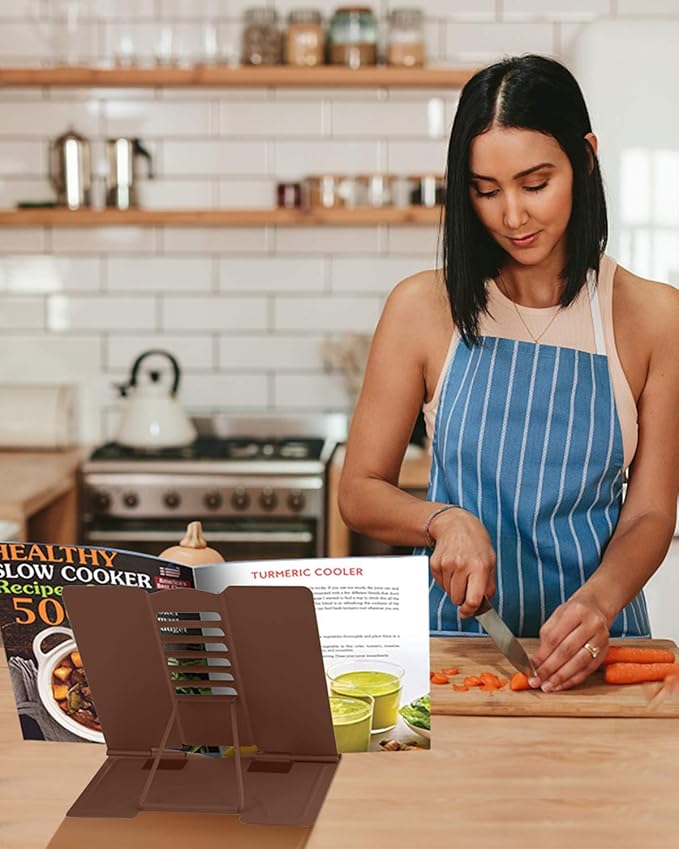 MSDADA Desk Book Stand Metal Reading Rest Book Holder Adjustable Cookbook Documents Holder Portable Sturdy Bookstands for Recipes Textbooks Tablet Music Books with Page Clips (Brown)