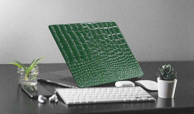 KEROM Compatible with Crocodile MacBook Pro 16 inch Case 2025-2021 M4 M3 M2 M1 Pro/Max Chip A3403 A3186 A2991 A2780 A2485, Textured Aligator Skin PU Leather Hardshell & Keyboard Cover, Emerald Green