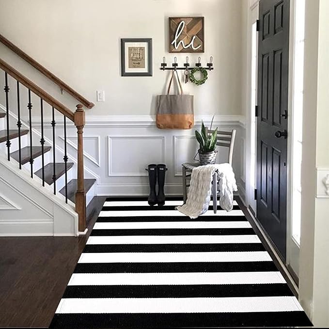 Black and White Area Rug 35.4 x 59 Inches Striped Front Door Mat Front Porch Rug Hand-Woven Machine Washable Indoor/Outdoor Layered Door Mats for Entryway/Bedroom/Outdoor