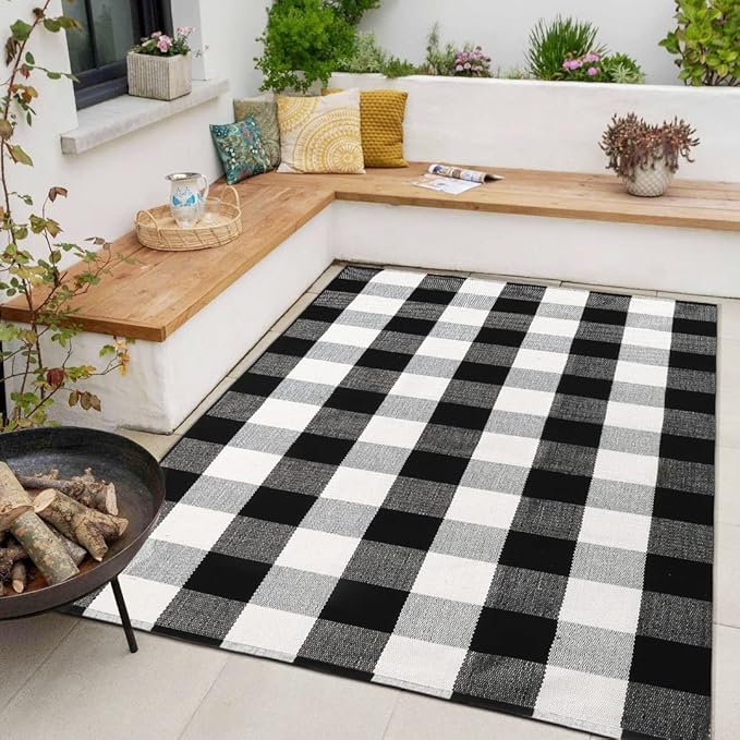 KIMODE Buffalo Plaid Christmas Outdoor Rug 3x5, Farmhouse Cotton Front Door Mat, Washable Black and White Checkered Rug for Christmas Welcome Layered Door Mat Front Porch Entryway Kitchen