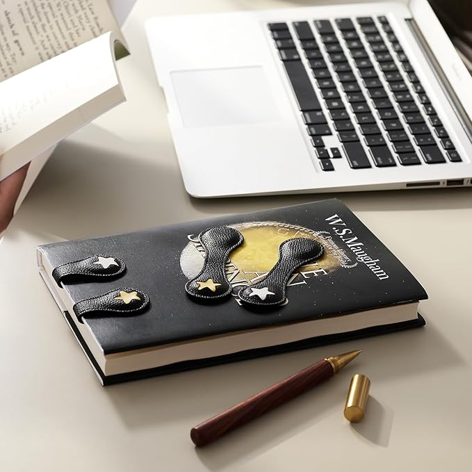 2Pcs Magnetic Leather Bookmarks with Gift Box, Magnetic Pen Holder Book Marks Clip Gift for Book Lover Readers Men Women Teachers Students