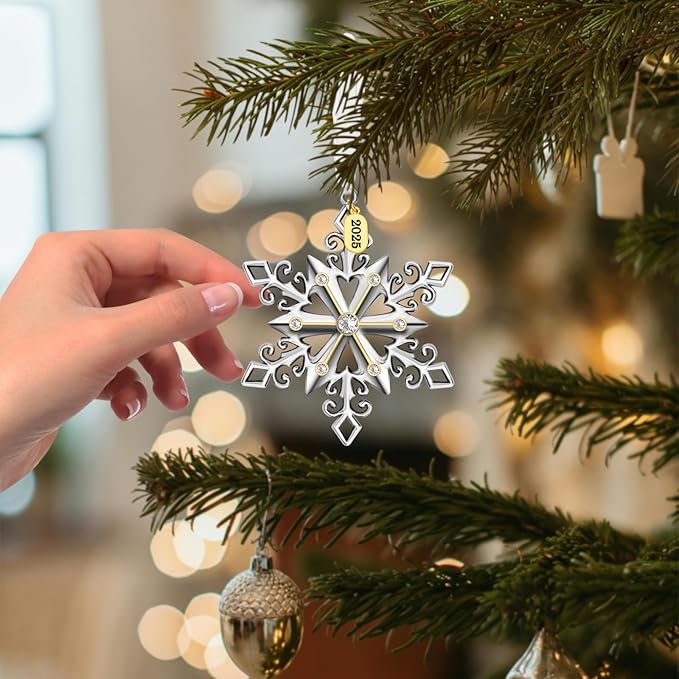 Christmas Tree Ornaments – 2025 Snowflake Hanging Pendant of Car Charm Holiday Decorative Keepsake Gift Home Decor (3 Pieces (2025))