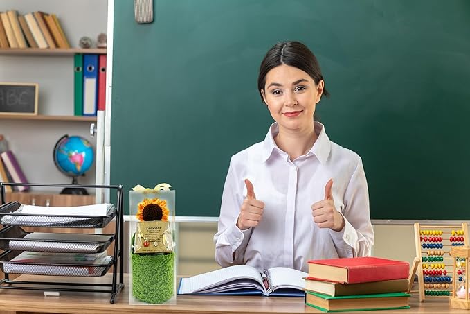 Teacher Appreciation Gifts Set – Crochet Sunflower Pen Holder, Mushroom Bookmarks, Charm Bracelet, Thank You Gift for Women Book Lovers