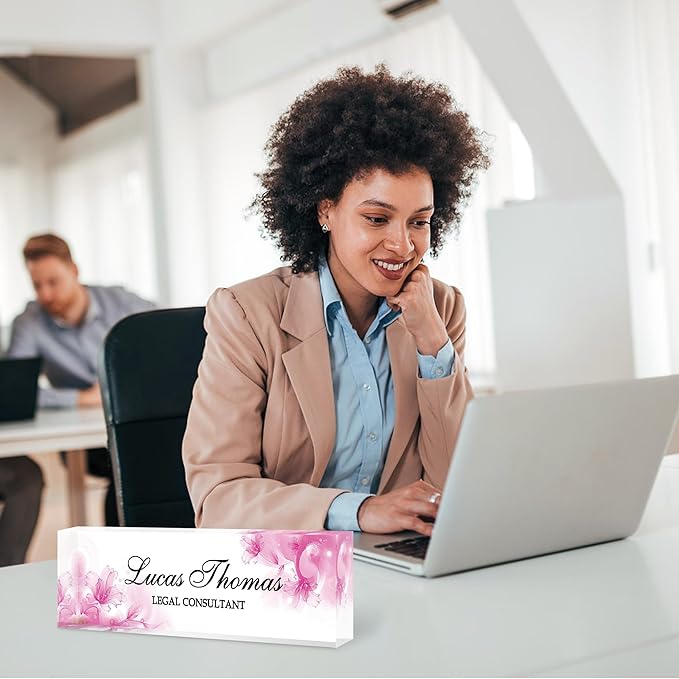 Custom Name Plate for Desk, Personalized Acrylic Office Name Sign with Name & Title, Elegant Desk Decor for Women Men, Employee Appreciation Gift (Pink-1)