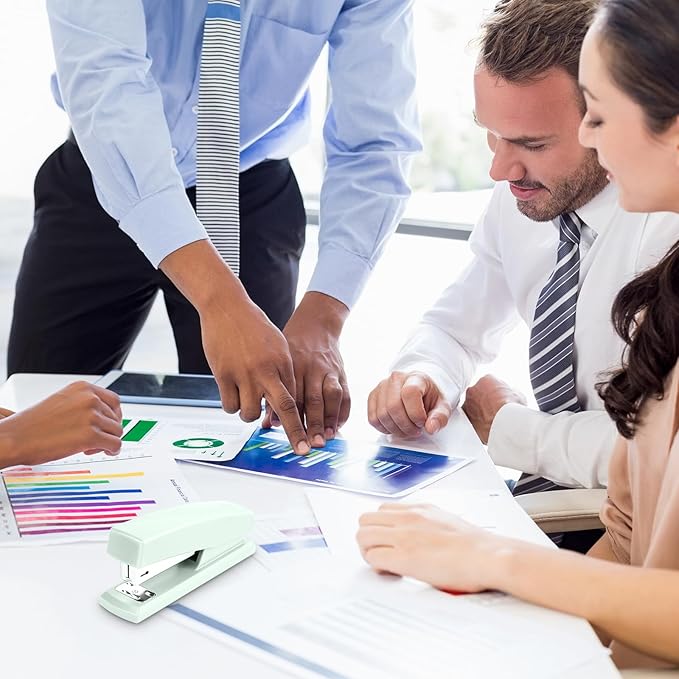 Deli Stapler, Desktop Staplers with 640 Staples, Office Stapler, 25 Sheet Capacity, Green