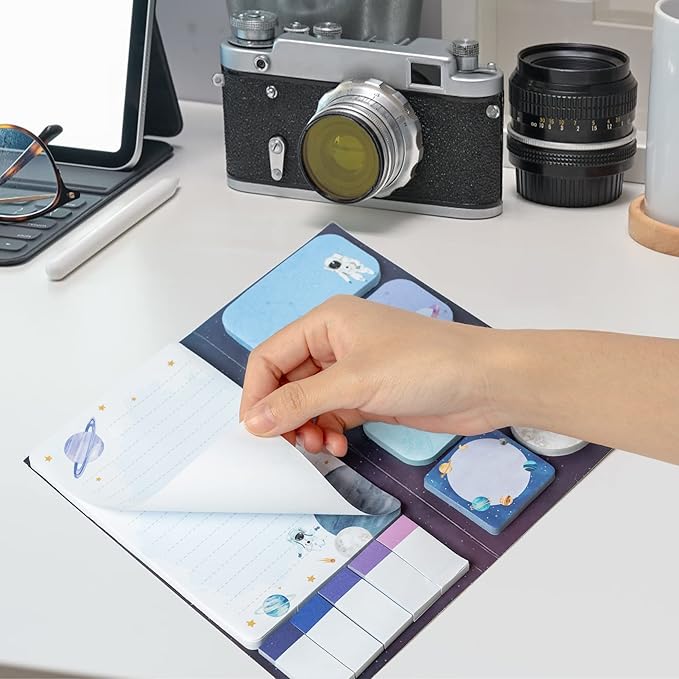 Xqumoi The Sky is The Limit Sticky Notes Set, 550 Sheets, Outer Space Galaxy Planet Pattern Self-Stick Notes Pads Divider Tabs Bundle Writing Memo Pads Back to School Office Supplies Small Gift