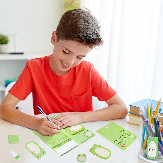 Xqumoi I Just Really Like Frogs Sticky Notes Set, 550 Sheets, Cute Cartoon Frogs Self-Stick Notes Pads Animal Divider Tabs Bundle Writing Memo Pads Back to School Office Supplies Small Gift