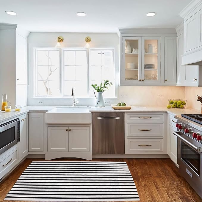 Black and White Outdoor Rug 35.4" x59" Front Porch Rug Door Mat Washable Farmhouse Layered Door Mats Cotton Hand-Woven Welcome Mats Throw Carpet for Entryway/Home Entrance/Laundry Room