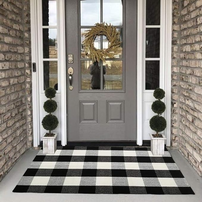 Buffalo Plaid Outdoor Rug, 27.5''x43'' Black White Check Indoor/Outdoor Area Rugs, Layering Rug for Hello/Welcome Door Mat, Washable Cotton Woven Farmhouse Mat for Christmas Front Porch Décor