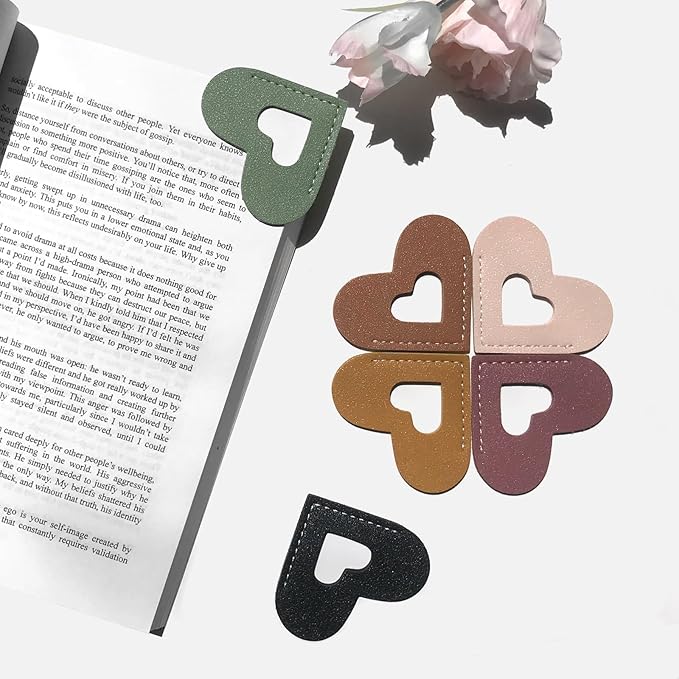 Leather Bookmarks, Wayzton Cute Hollow Heart Corner Bookmark, Personalized Book Accessories Gifts for Women Kids Reading Lovers