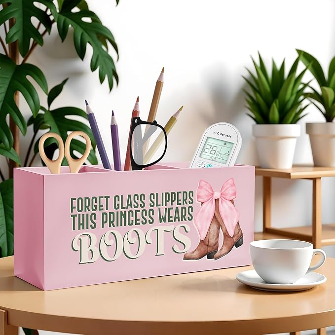 Coquette Pink Bow Cowgirl Makeup Brush Toothbrush Holder, Cowgirl Gifts, Pink Western Wooden Pen Pencil Holder Organizer for Home Office Desk Accessories, Western Gifts for Women