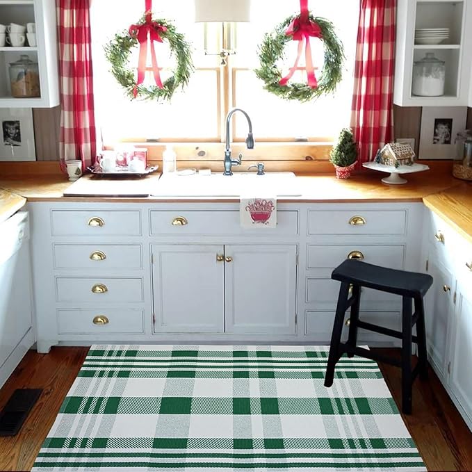 Christmas Plaid Outdoor Rug, 2'4" x 3'7" Green&White Checkered Indoor/Outdoor Area Rug, Layering Rug for Hello/Welcome Door Mat, Machine Washable Cotton Woven Rug for Farmhouse Front Porch,Entryway