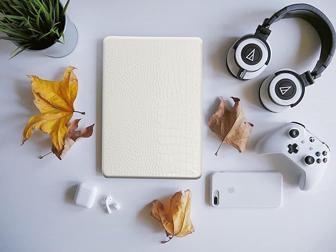 KEROM Compatible for Crocodile MacBook Pro 16 inch Case 2024-2021 M4 M3 M2 M1 Pro/Max Chip A3403 A3186 A2991 A2780 A2485, Crocodile Skin PU Leather Hard Shell Case & Keyboard Cover, White