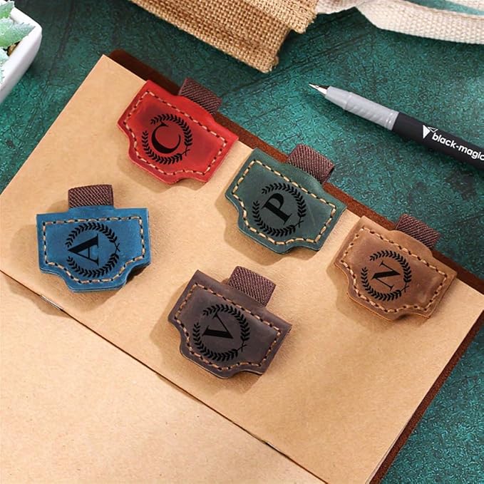 Custom Bookmark with Pen Holder with 26 Letters Personalized Magnetic Leather Book Mark, Customized Name Book Marker Clip with Initial for Men Women, Gifts for Book Lovers, Readers, (Brown, C)