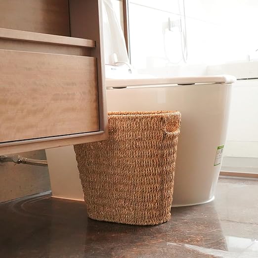 PINXIURY Bathroom Wicker Trash Can Wicker Waste Basket with Built-in Handles Seagrass Hand Woven Garbage Can for Bedroom Office Kitchen 100% Handmade