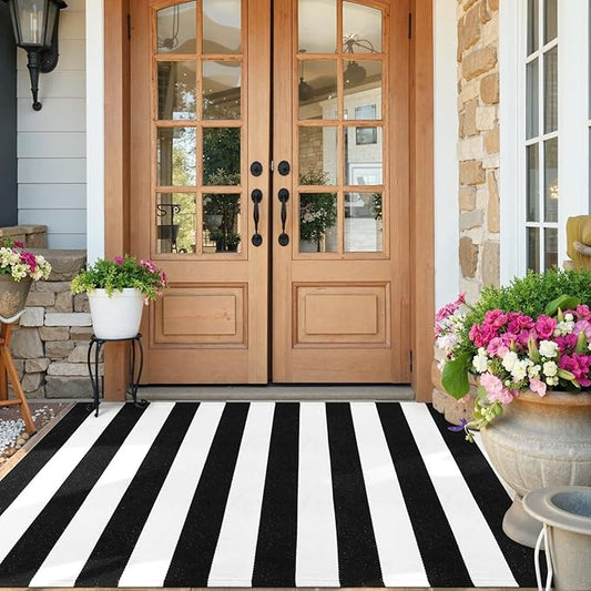 Collive Black and White Christmas Rug Outdoor 4'x 6', Washable Striped Outdoor Indoor Rug, Farmhouse Cotton Woven Layered Door Mat, Front Porch Decor Door Mat for Patio Living Room Kitchen