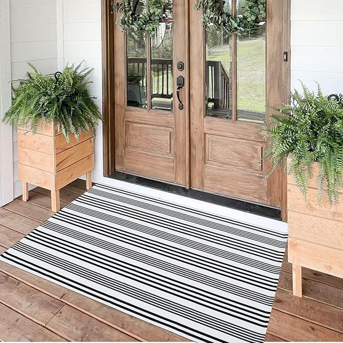 Black and White Striped Outdoor Rug Front Porch Rug 35.4''x59'' Cotton Hand-Woven Welcome Mats Layered Door Mats for Front Porch/Entryway/Laundry Room/Bedroom/Outdoor (35.4''x59'')