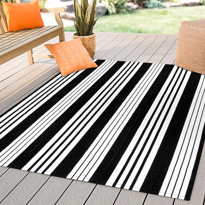 OJIA Black and White Outdoor Rug 4x6 ft Cotton Woven Patio Rug Machine Washable Front Door Mat Indoor/Outdoor Area Rugs Floor Mat for Farmhouse/Front Porch/Lawn/Living Room