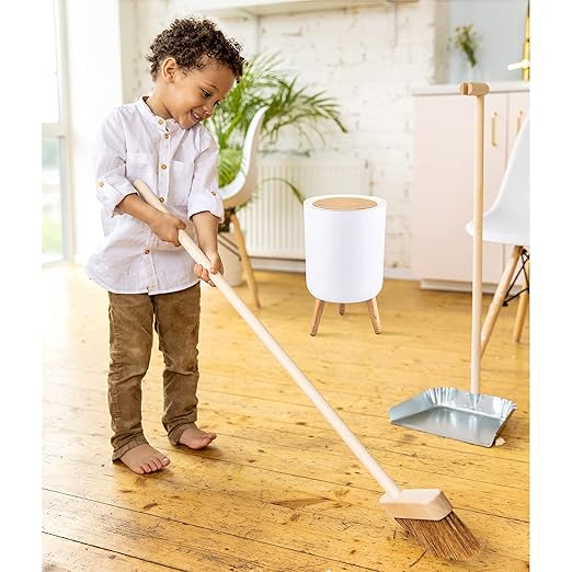 Trash can，7Liter/1.8 Gallon Garbage can with Press top Lid，Nordic Modern Waste Basket，Plastic Trash bin Suitable for Kitchen, Bathroom, Bedroom, Living Room, Office, Outdoor，Dog Proof Trash can……