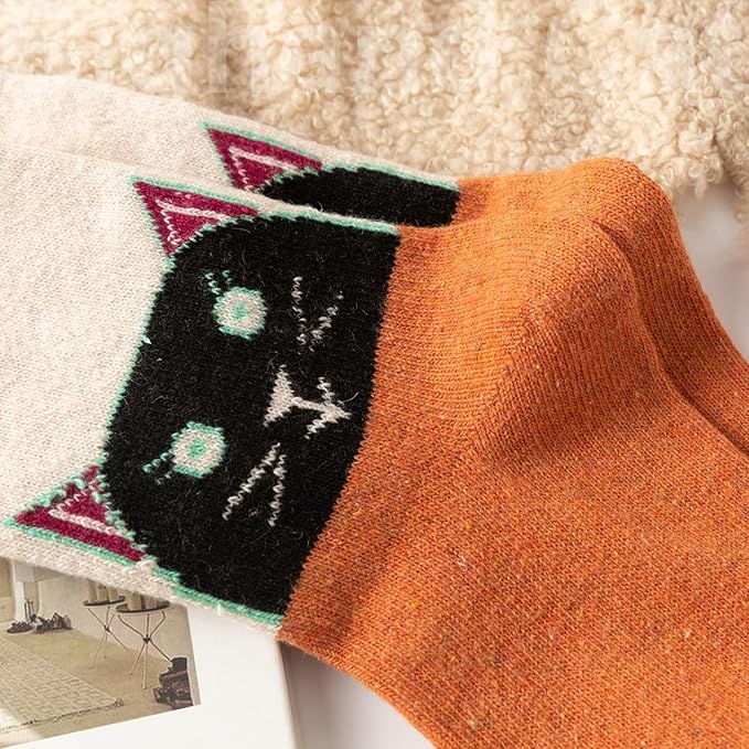 IIG Cute Warm Wool Socks for Women Super Cozy Thick Crew Winter Socks Gifts, 5 Pairs