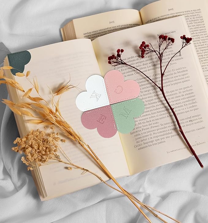 Personalized Leather Heart Bookmark, 26 Letters Customized Corner Book Mark for Reading Women, Book Marker with Initials，Cute Gifts (Black+Dark Brown, A)