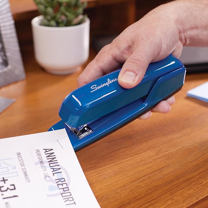 Swingline Stapler, 30 Sheet Capacity, 747 Business Stapler, Jam Free, Metal, Royal Blue (74729)