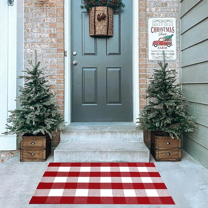Christmas Red and White Plaid Rug, 28 x 43 Inches Cotton Hand-Woven Layered Door Mat for Front Porch, Entryway, Outdoor Holiday Decor, Washable Buffalo Check Rug for Home, Patio, Kitchen