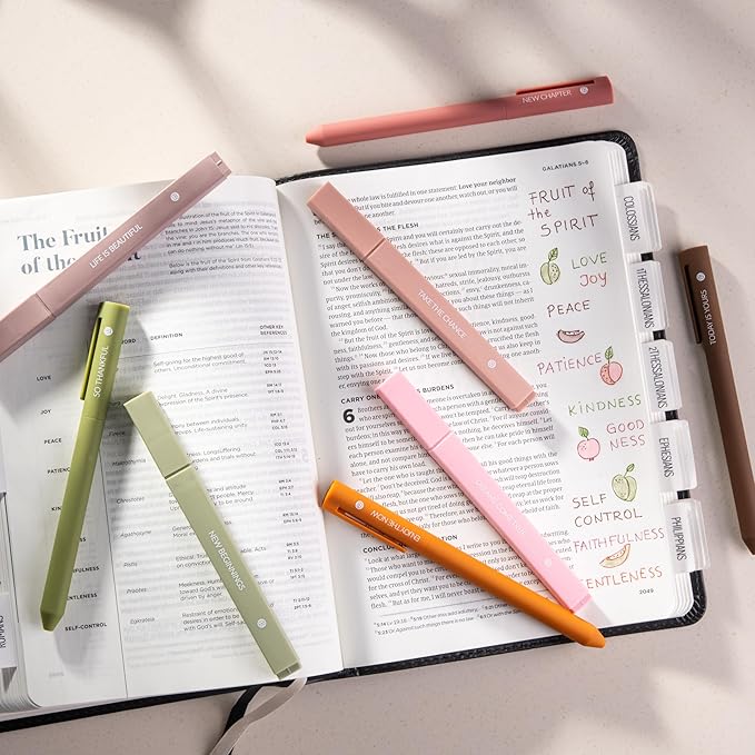 DIVERSEBEE Aesthetic Highlighters and Gel Pens, Earthy Bible Highlighters No Bleed, 8 Pack Assorted Colors Cute Journaling Pens, Bible Study Supplies (Dreams)