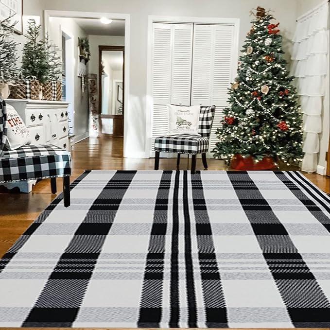 Buffalo Plaid Rug 4' x 6' Black and White Outtdoor Rug Cotton Hand-Woven Checkered Front Welcome Door Mat Indoor/Outdoor Area Rug for Front Porch,Kitchen,Bathroom,Entry Way,Living Room (4' x 6')