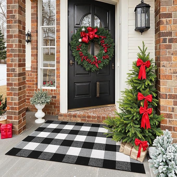 KIMODE Front Door Mat Buffalo Plaid Outdoor Rug 27.5"x43" Black and White Checkered Rug Farmhouse Front Porch Rug Decor Cotton Woven Washable Layered Christmas Door Mats Christmas Decorations