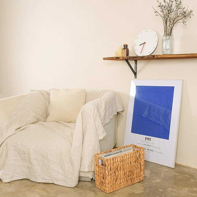 StorageWorks Hand-Woven Magazine Holder, Magazine Wicker Basket for Bathroom, Office, Rattan Magazine Holder, Natural Water Hyacinth, 1 Pack