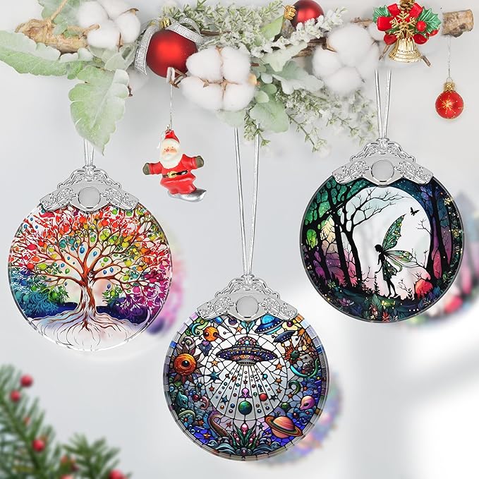 UFO Alien Stained Glass Ornament, Christmas Ornaments, Christmas Tree Decorations, UFO Alien Christmas Decor, UFO Alien Ornaments for Christmas Tree, Holiday Presents, Gift Exchange Ideas