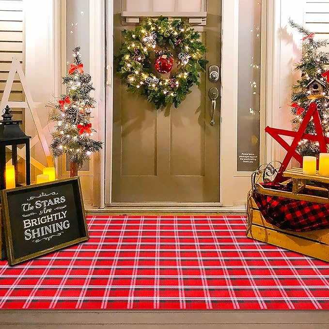 Christmas Red Green White Plaid Rug, 4' x 6' Cotton Hand-Woven Buffalo Check Layered Door Mat for Front Porch, Entryway, Outdoor Holiday Decor, Washable Farmhouse Rug for Home, Patio, Kitchen